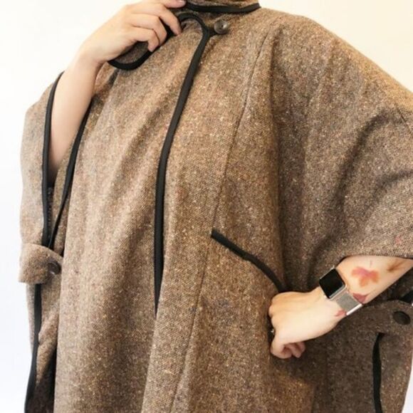 Monocracy USA 🇺🇸 made cape/poncho one size fits most - Picture 10 of 12